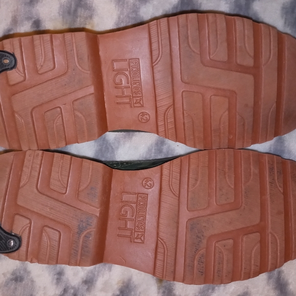 Emerald Marble Wingtip front Bucks - Picture 4 of 4